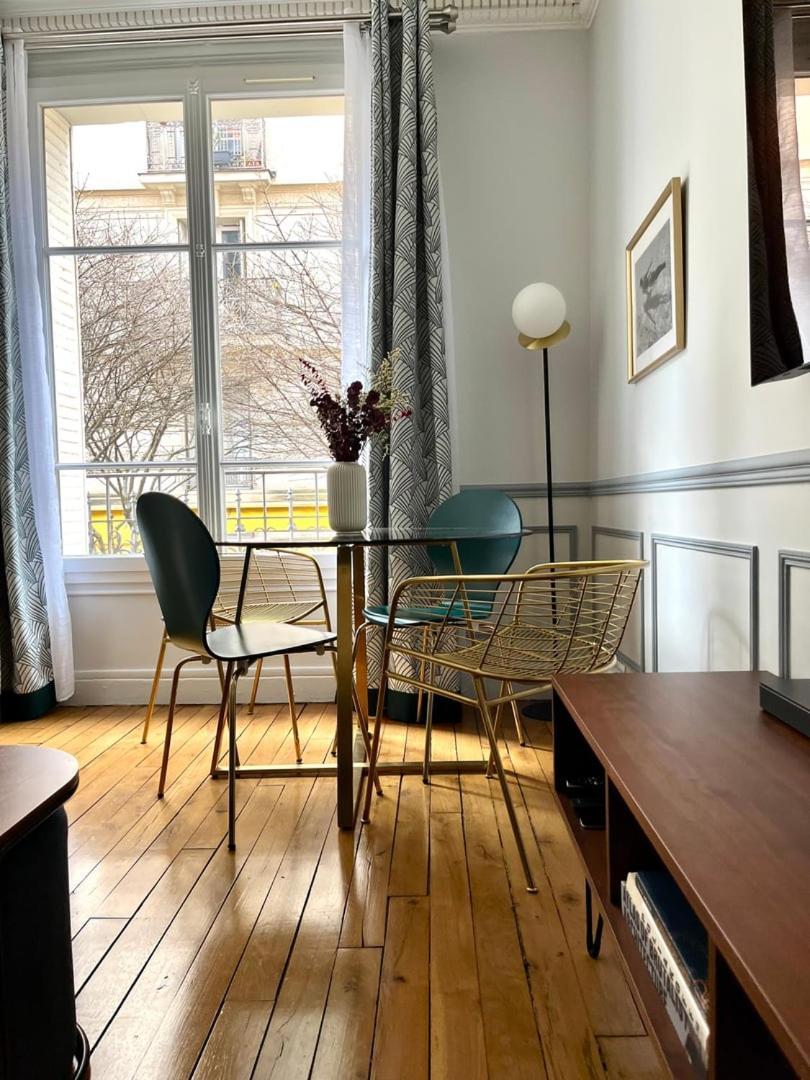Appartement Guestready - Cozy And Elegant Flat In Montmartre Parijs