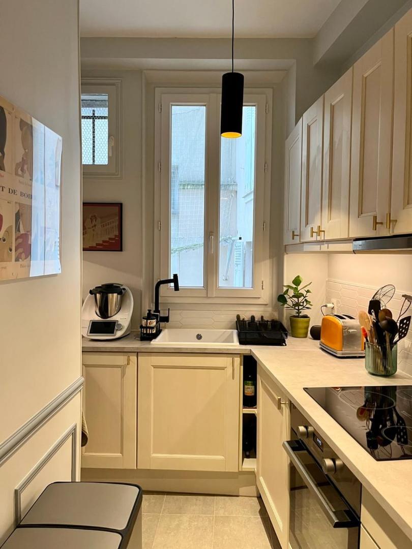 Guestready - Cozy And Elegant Flat In Montmartre Parijs